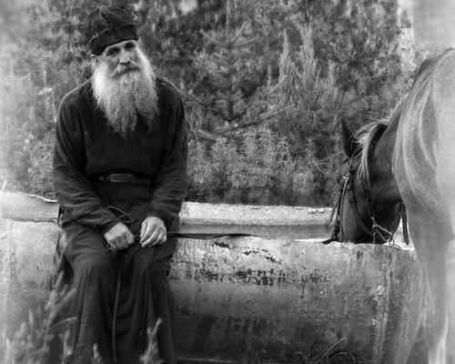 Όταν κουβεντιάζει κανείς με μοναχούς, ακούει αρκετές φορές τη λέξη «ανάπαυση». Τι είναι η ανάπαυση;